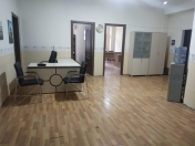 İcarəyə verilir 5 otaqlı 200 m2 ofis 28 May m.