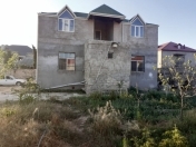 Satılır 4 otaqlı 110 m2 həyət evi Binə