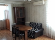 İcarəyə verilir 1 otaqlı 35 m2 köhnə tikili İnşaatçılar m.