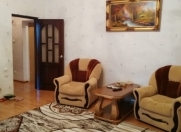 Satılır 2 otaqlı 65 m2 köhnə tikili Elmlər Akademiyası m.