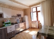 İcarəyə verilir 2 otaqlı 100 m2 yeni tikili Şah İsmayıl Xətai m.