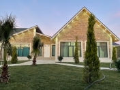 Satılır 4 otaqlı 200 m2 bağ evi Mərdəkan