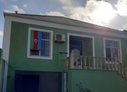 Satılır 3 otaqlı 100 m2 həyət evi Binə