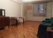 Satılır 3 otaqlı 90 m2 köhnə tikili Gənclik m.