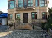 İcarəyə verilir 4 otaqlı 180 m2 bağ evi Novxanı