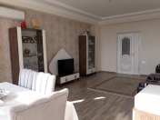 İcarəyə verilir 2 otaqlı 87 m2 yeni tikili Əhmədli m.