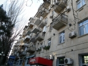 Satılır 2 otaqlı 55 m2 köhnə tikili İçəri Şəhər m.