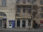 Satılır 6 otaqlı 210 m2 obyekt Səməd Vurğun parkı