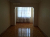 Satılır 2 otaqlı 60 m2 köhnə tikili 8 mkr