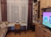 Satılır 2 otaqlı 70 m2 köhnə tikili Neapol dairəsi