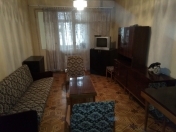 Satılır 2 otaqlı 65 m2 köhnə tikili Memar Əcəmi m.