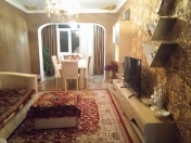 Satılır 2 otaqlı 60 m2 köhnə tikili Rəsulzadə