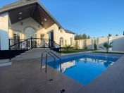 Satılır 5 otaqlı 240 m2 bağ evi Mərdəkan