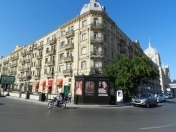 Satılır 2 otaqlı 55 m2 köhnə tikili Nizami m.