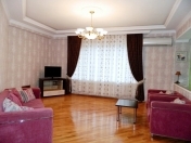 Satılır 3 otaqlı 135 m2 yeni tikili Nəriman Nərimanov parkı