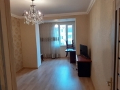 İcarəyə verilir 2 otaqlı 50 m2 köhnə tikili Elmlər Akademiyası m.