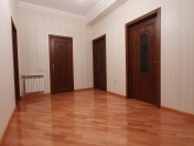 Satılır 2 otaqlı 90 m2 yeni tikili Qaradağ r.