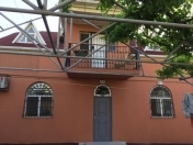 Satılır 6 otaqlı 160 m2 bağ evi Novxanı