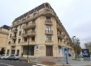 Satılır 3 otaqlı 150 m2 yeni tikili AMAY