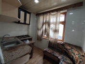 Satılır 2 otaqlı 54 m2 köhnə tikili Babək Plaza