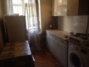 Satılır 3 otaqlı 65 m2 köhnə tikili 1 mkr