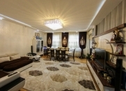 Satılır 4 otaqlı 205 m2 yeni tikili Həzi Aslanov m.