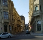 Satılır 3 otaqlı 80 m2 köhnə tikili Nizami m.