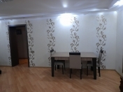 Satılır 4 otaqlı 90 m2 köhnə tikili 8 km