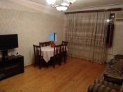 Satılır 4 otaqlı 90 m2 köhnə tikili Qara Qarayev m.