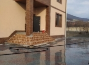 Satılır 5 otaqlı 200 m2 villa Qax