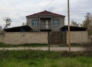 Satılır 4 otaqlı 198 m2 həyət evi Quba