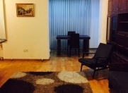 İcarəyə verilir 3 otaqlı 90 m2 köhnə tikili Hüseyn Cavid parkı