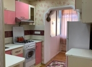 İcarəyə verilir 2 otaqlı 50 m2 köhnə tikili Elmlər Akademiyası m.