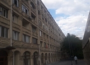 Satılır 3 otaqlı 70 m2 köhnə tikili Gənclik m.