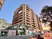 Satılır 3 otaqlı 166 m2 yeni tikili Gənclik m.