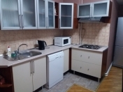 İcarəyə verilir 3 otaqlı 100 m2 yeni tikili 6-cı parallel