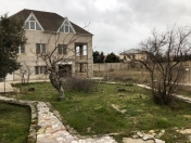 Satılır 6 otaqlı 300 m2 bağ evi Novxanı