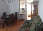 İcarəyə verilir 1 otaqlı 40 m2 köhnə tikili Gənclik m.