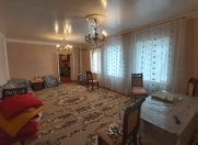 Satılır 4 otaqlı 210 m2 həyət evi Quba