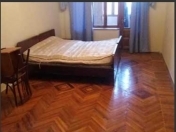 İcarəyə verilir 2 otaqlı 80 m2 köhnə tikili 8 km