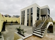 Satılır 9 otaqlı 1000 m2 bağ evi Mərdəkan