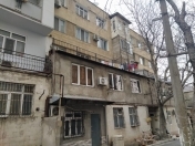 Satılır 3 otaqlı 100 m2 köhnə tikili 7 mkr