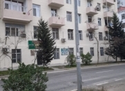Satılır 3 otaqlı 62.5 m2 köhnə tikili Qara Qarayev m.