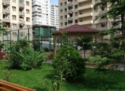 Satılır 4 otaqlı 100 m2 köhnə tikili Qara Qarayev m.