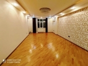 İcarəyə verilir 4 otaqlı 180 m2 ofis Nizami m.