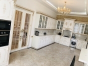 Satılır 5 otaqlı 360 m2 villa Xırdalan