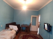 Satılır 2 otaqlı 64 m2 köhnə tikili Əhmədli