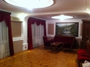 İcarəyə verilir 4 otaqlı 100 m2 köhnə tikili Elmlər Akademiyası m.