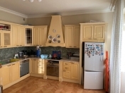 Satılır 3 otaqlı 125 m2 yeni tikili Bakı Dövlət Universiteti