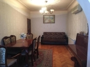 Satılır 4 otaqlı 80 m2 köhnə tikili Yeni Yasamal